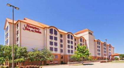 Hampton Inn  Suites Dallas mesquite