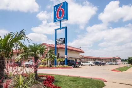 motel 6 mesquite tX   Rodeo   Convention Ctr